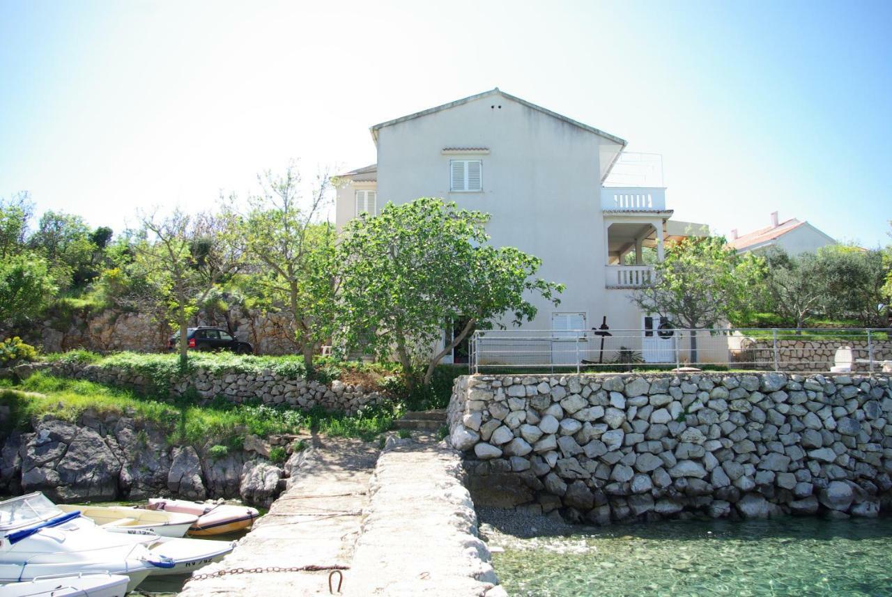 Romantic Apartment In Nature Borovici Bagian luar foto